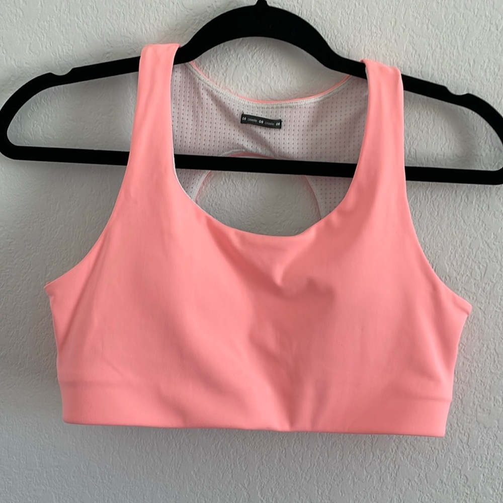 Oiselle Squared Up Bra. Fast Pink. Size 8.